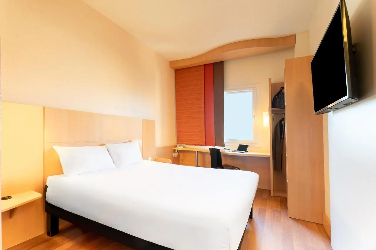 Ibis Madrid Calle Alcala 0*,