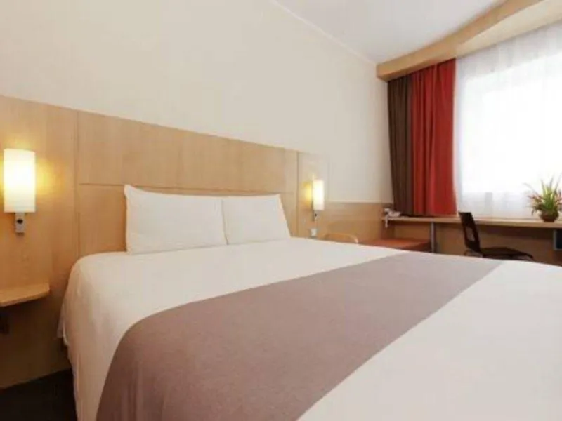 Ibis Madrid Calle Alcala 0*,