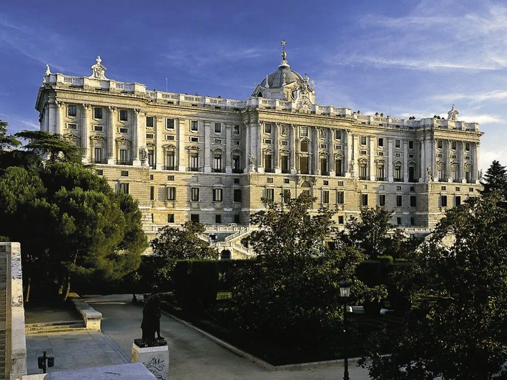 Ibis Madrid Calle Alcalá 0*,
